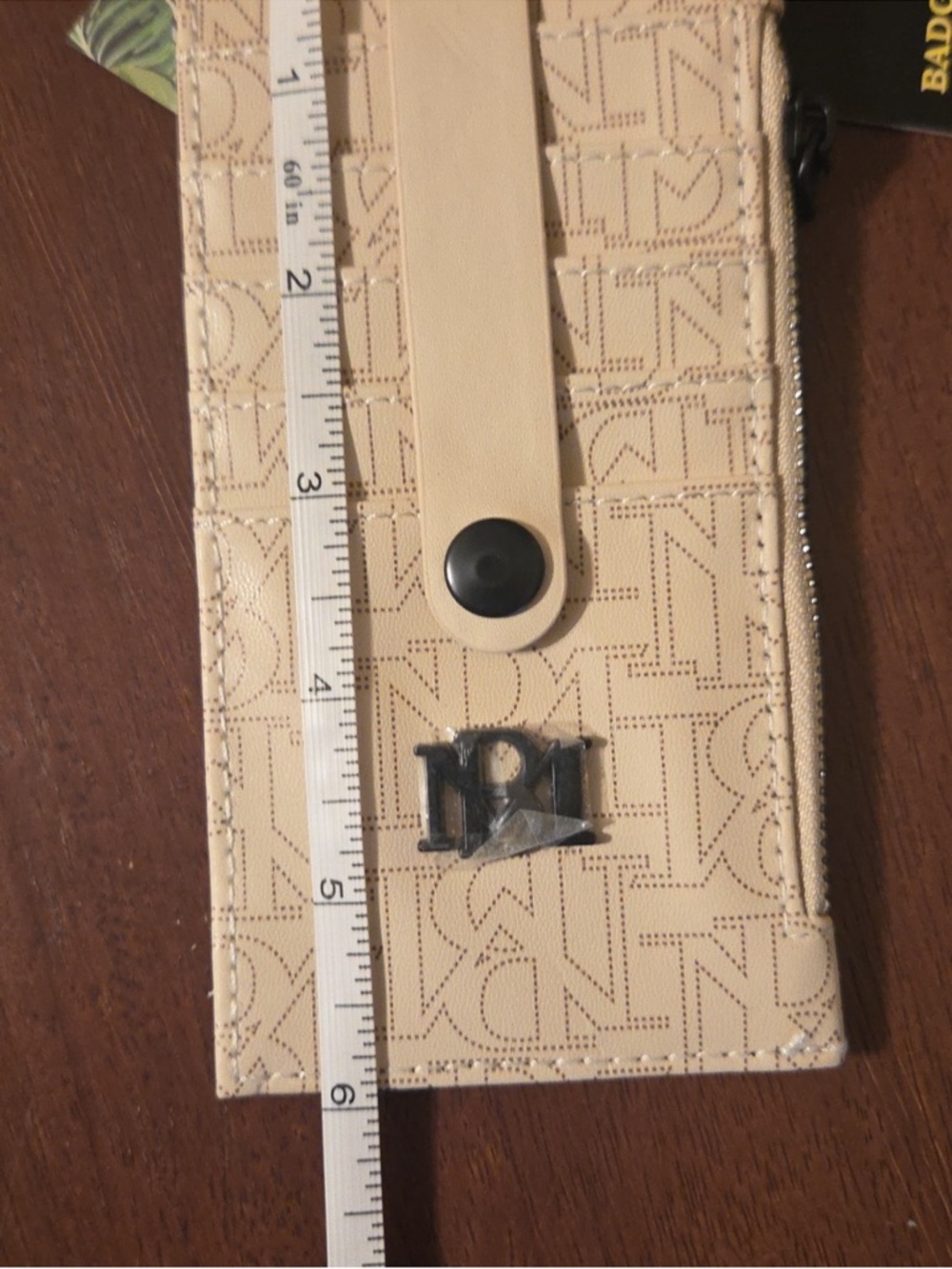 Bagley Mischka Cream Logo Card Holder with Snap Strap and Metal Emblem - Picture 6 of 7